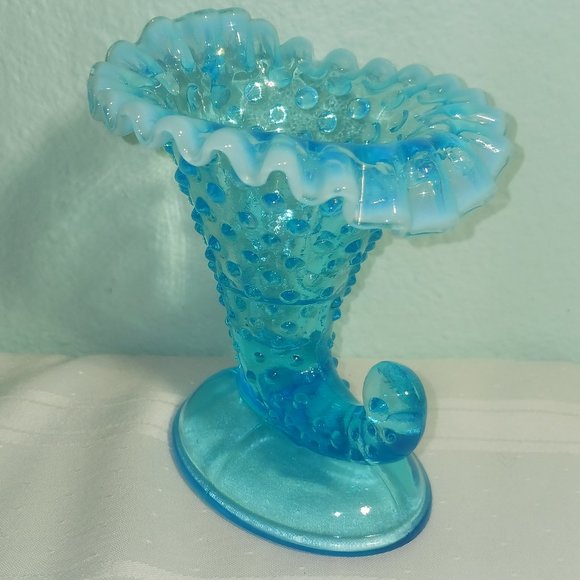 Set of 2 Vintage Fenton Hobnail Blue Opalescent Cornucopia Candle holders - Picture 7 of 7